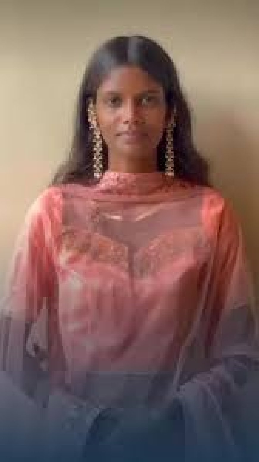 रायपुर की 19 वर्षीय भूमिका ने Chanel के लिए किया रैंप वॉक, ‘काली’ कहकर ताने सुनने वाली मॉडल बनी ग्लोबल ब्यूटी आइकन