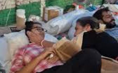 दिल्ली प्रोटेस्ट पर फूटा बॉलीवुड का गुस्सा! 75 साल की दिग्गज अभिनेत्री भी उतरीं सड़क पर, कई सितारों ने उठाई आवाज